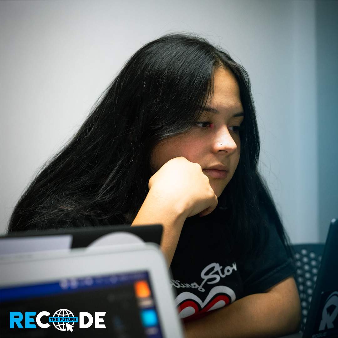 Estudiante recode the future donar