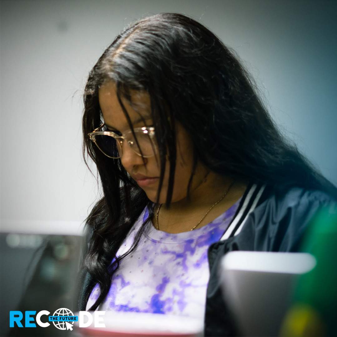 Estudiante recode the future donar